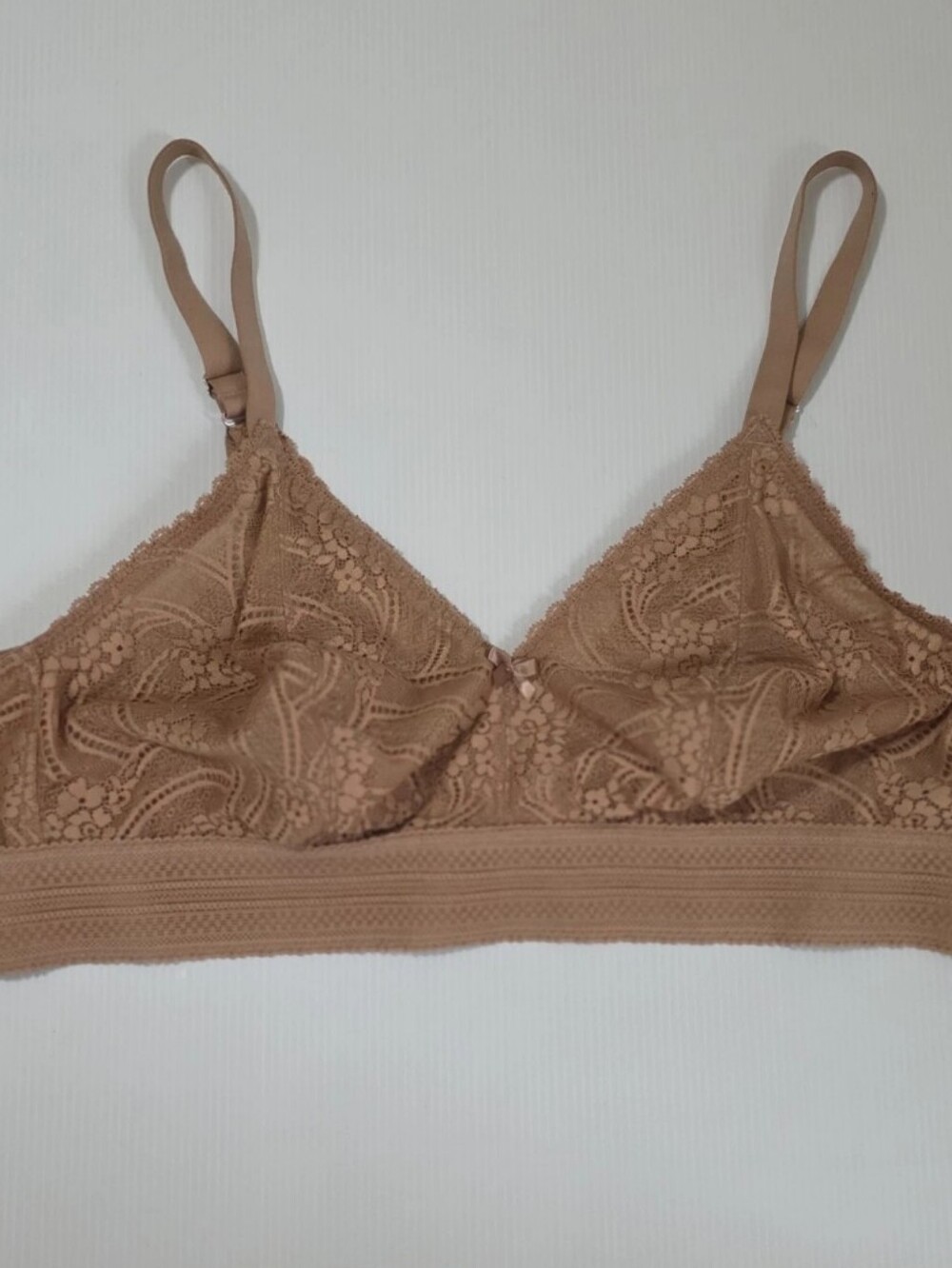 Glamorise Bramour Gramercy Luxe Lace Bralette 42C Wireless Tan